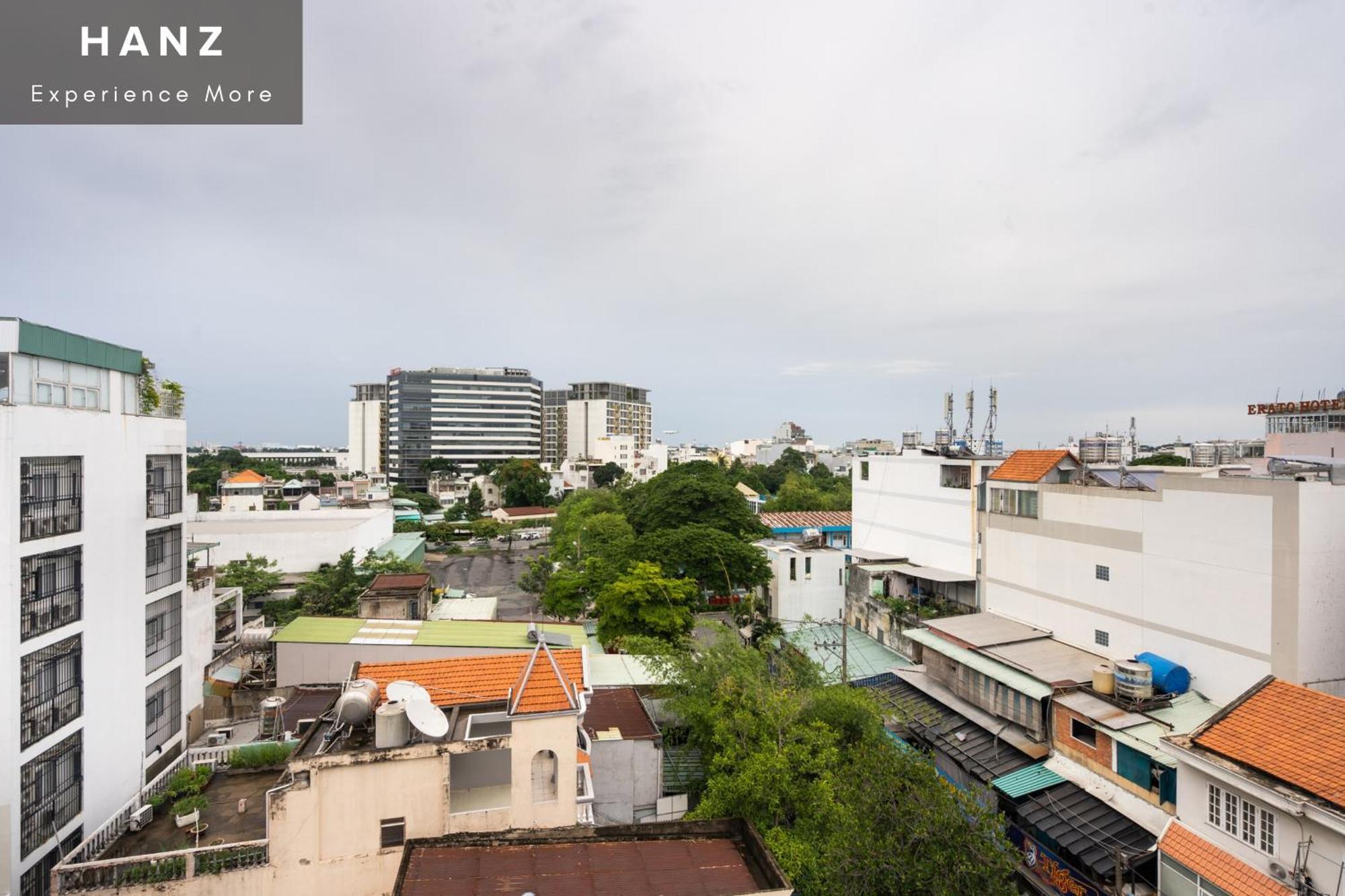 Queen Airport Hotel โฮจิมินห์ซิตี้ ภายนอก รูปภาพ